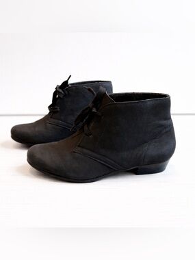 Munro Black Leather Ankle Boots Comfort Low Heel Size 7